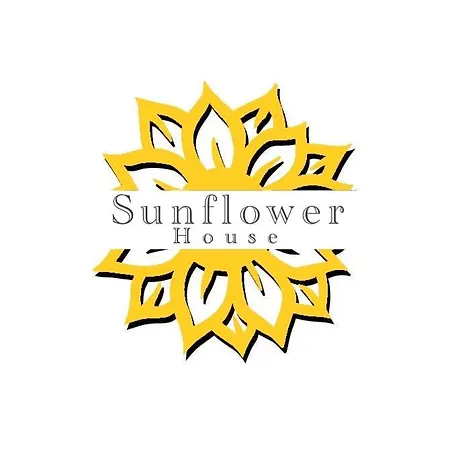 Sunflower House Apartment