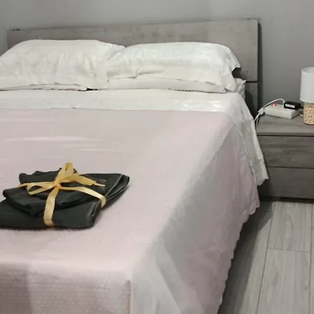 Sunflower House روما